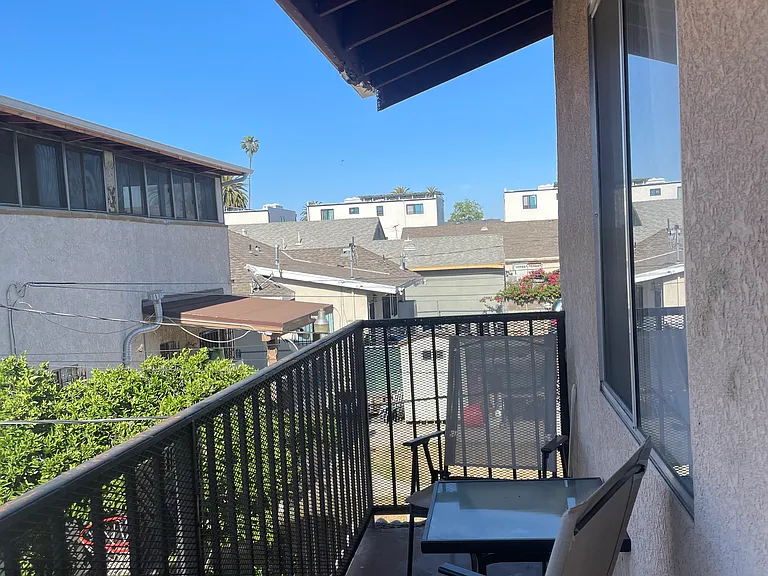 W Leighton Ave — Photo 14