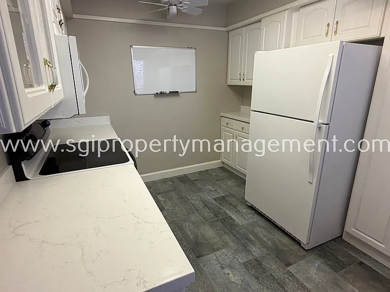 945 N Pasadena St #53 — Photo 3