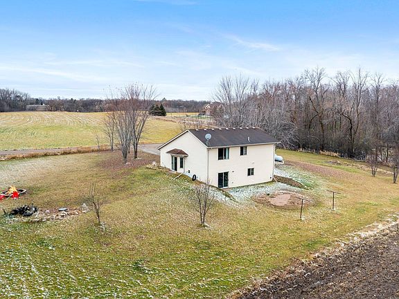 3rd image of 1829 400th Ln NE