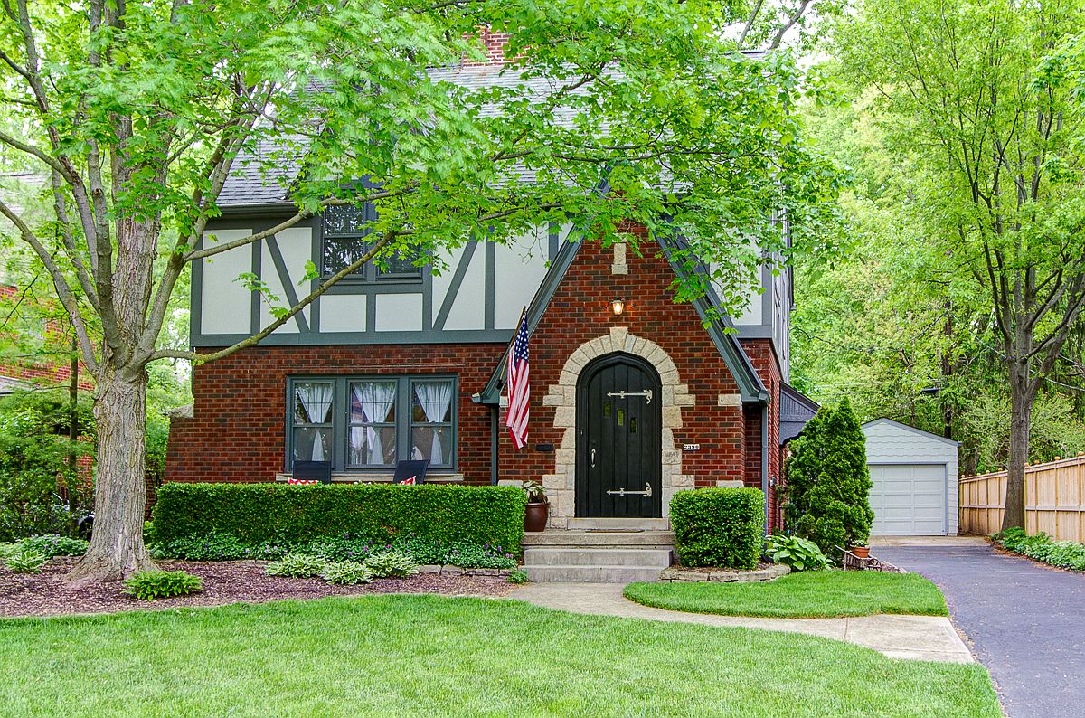 2390 Kensington Dr, Columbus, OH 43221 | Zillow