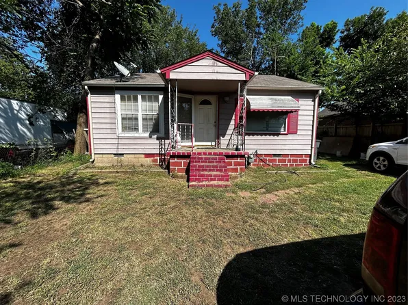 2009 N Columbia Pl, Tulsa, OK 74110