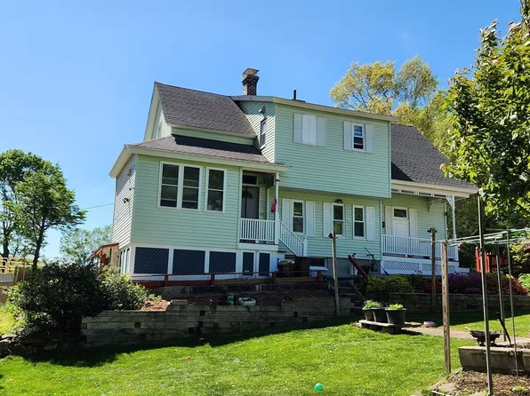60 Circuit Ave S, Worcester, MA 01603