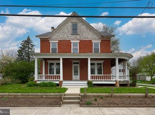 28 Miller St, Strasburg, PA 17579