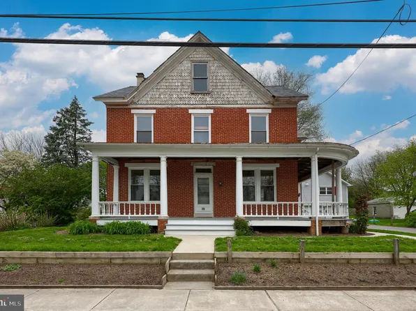 28 Miller St, Strasburg, PA 17579