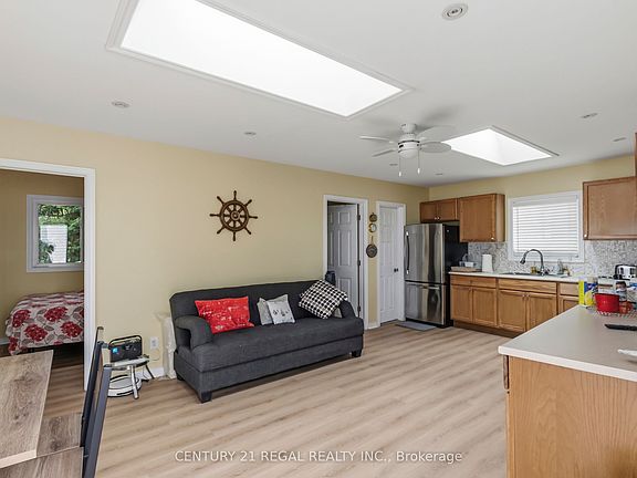4th image of 5026 Rice Lake Dr N