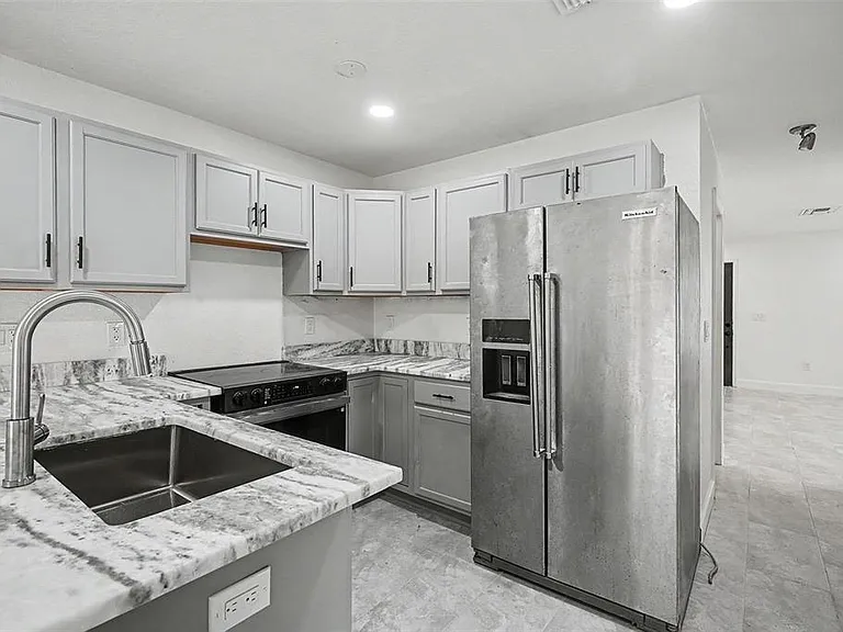 1128 Neville Ave — Photo 10