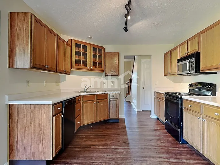 1371 Stableview Cir — Photo 3