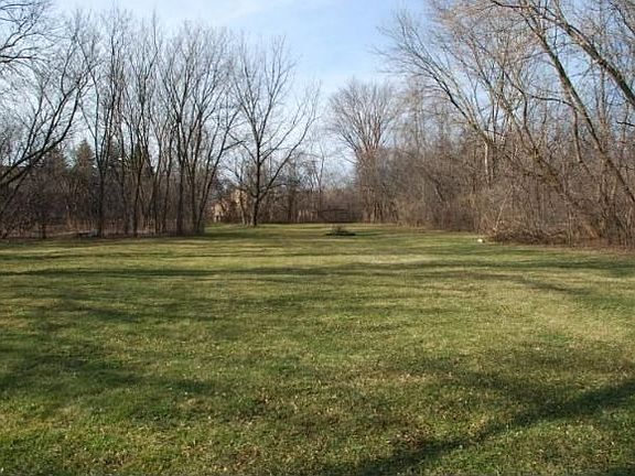 2nd image of N82W13485 Fond Du Lac Ave