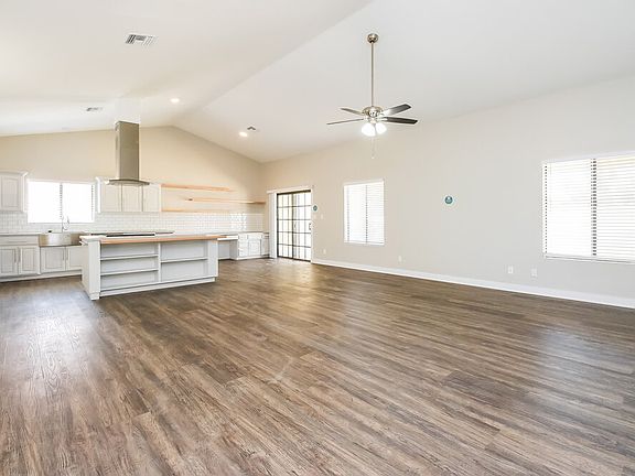 3rd image of 21406 E Creosote Ln
