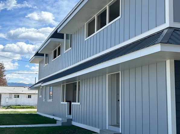 400 South 2nd Street, 400 S 2nd St #2, Hamilton, ND 58238