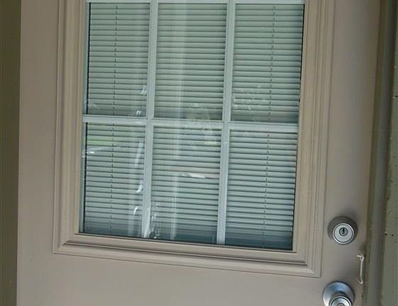 2nd image of 410 W 23rd Ave