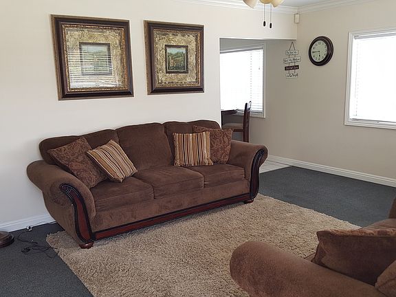 3rd image of 15128 Bellflower Blvd