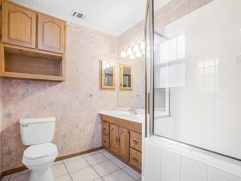 5003 Starfire Ln — Photo 10