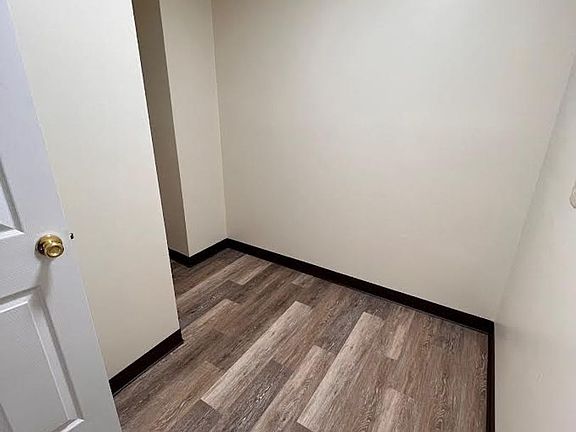4th image of 241 Churchill Rd #17