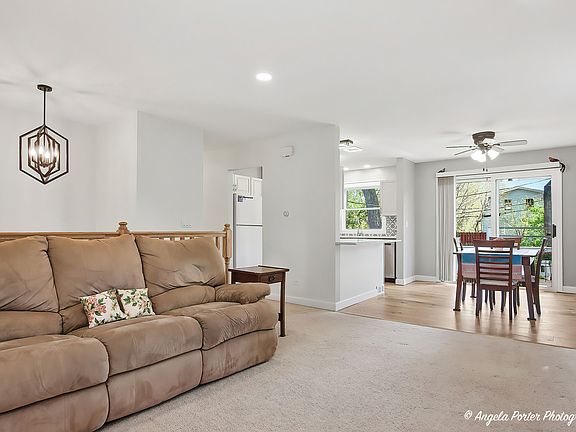 2nd image of 305 Woodbine Ave