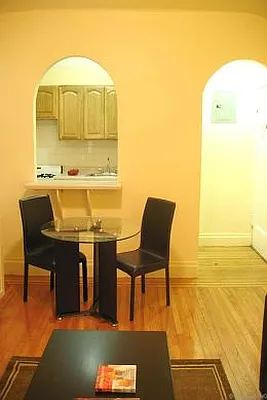 Rented by Urban Living | media 10