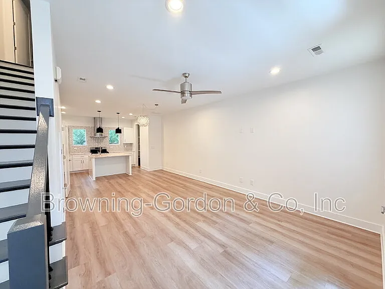 805 Cherokee Ave #4 — Photo 3