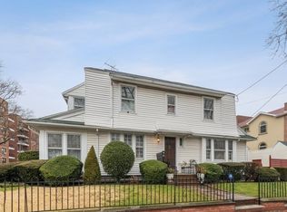 27 74th St, Brooklyn, NY 11209