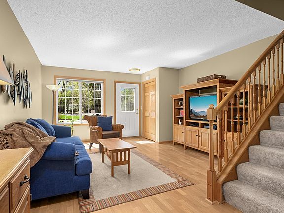 4th image of 2308 Williams Dr