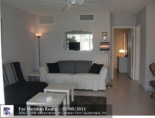 5th image of 745 SE 19th Ave APT 120