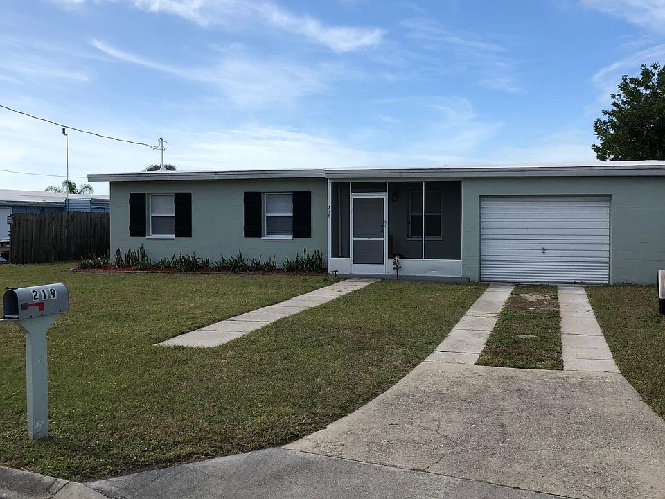 1st image of 219 Waterway Cir NE