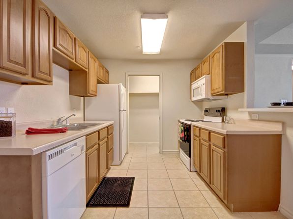 1450 Yeomans Rd #204