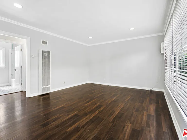 920 Westbourne Dr #9 — Photo 16