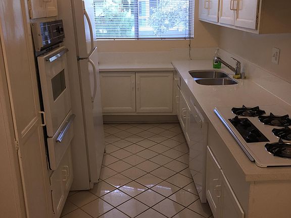 3rd image of 11698 Montana Ave APT 002