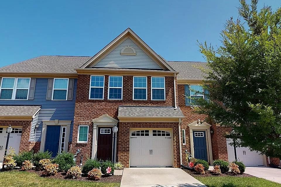 1st image of 8909 Ringview Dr