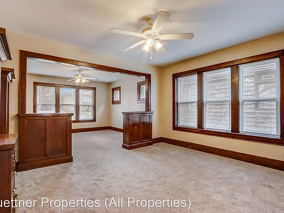 3rd image of 3313-3319 W Wells St #7