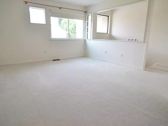 Living Room (other view)