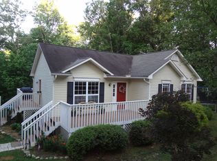 11 Pickens Ln, Weaverville, NC 28787