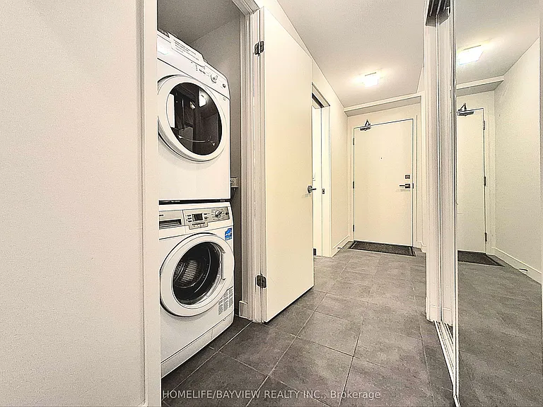 14 York St #1305 — Photo 22