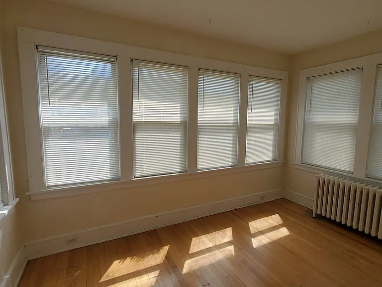 55 Foster Sq — Photo 4