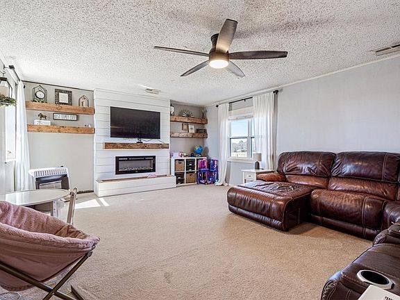 3rd image of 18121 E Holt Rd