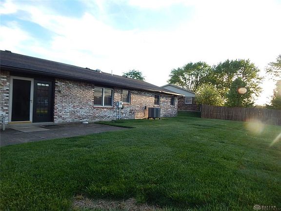 3rd image of 1311 Cornish Dr