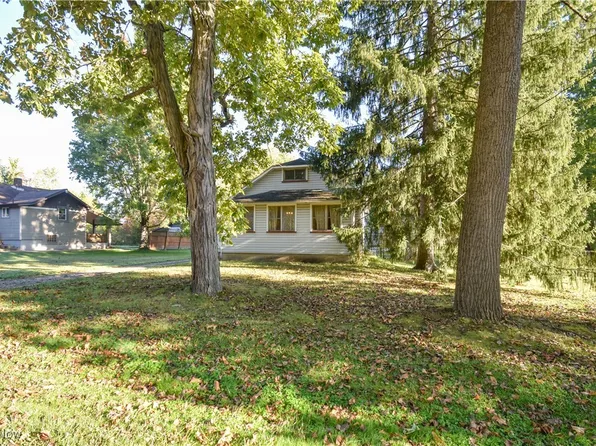 5382 W Webb Rd, Youngstown, OH 44515
