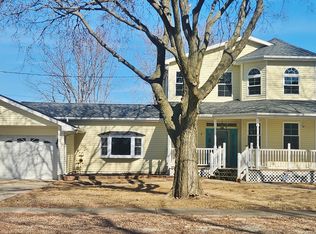 187 W Union St, Seneca, IL