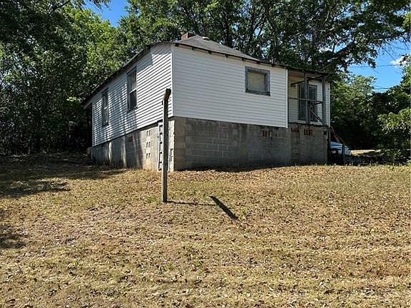 5th image of 3108 Hollis Rd