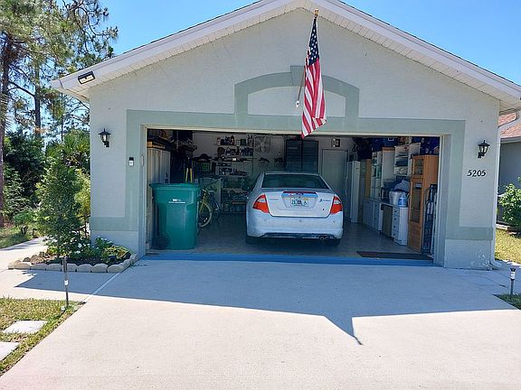 3rd image of 5205 Whitten Dr