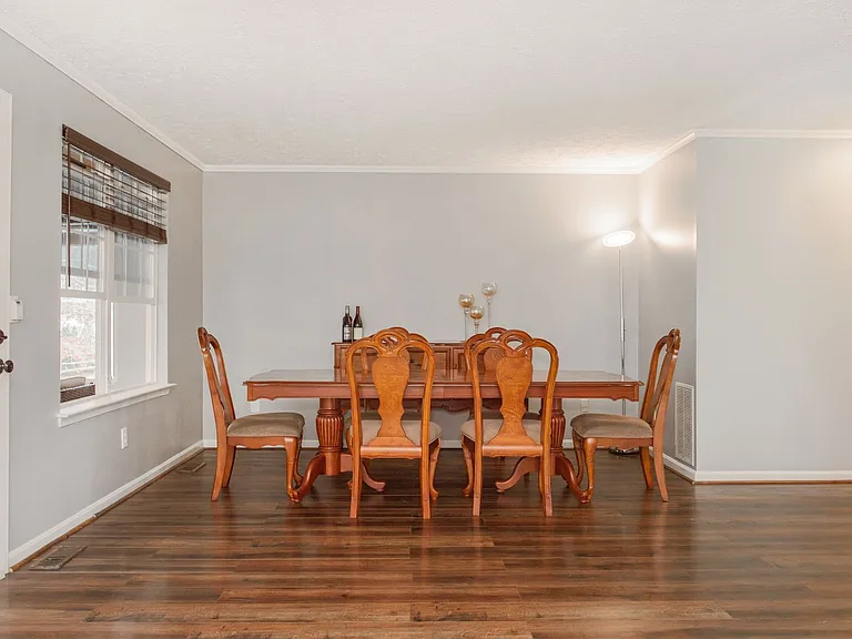 8008 High Oak Rd — Photo 15