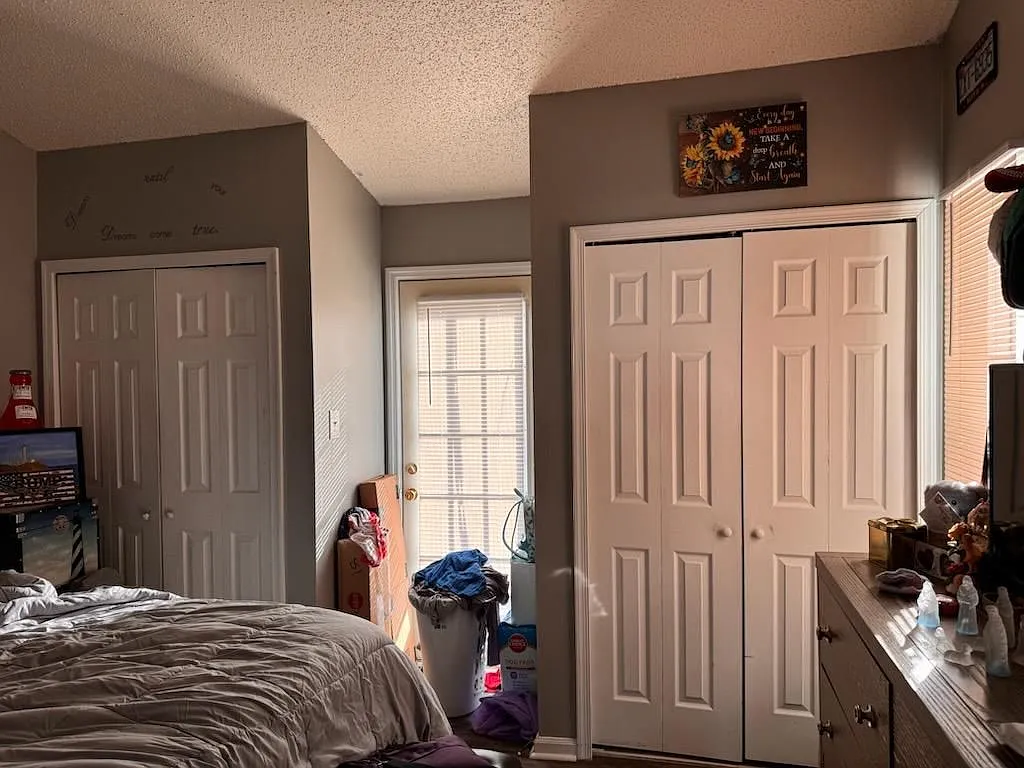 2 bed, 1.0 bath, 976 sqft, $1,400 — Photo 3