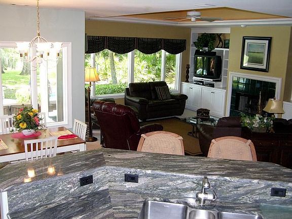 4th image of 10 Shaftsbury Ln