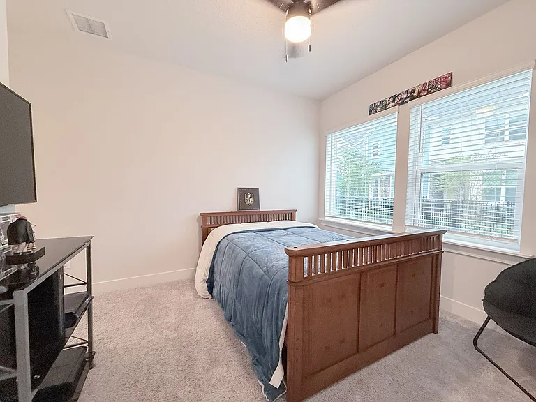 11102 Quantum Ct — Photo 13