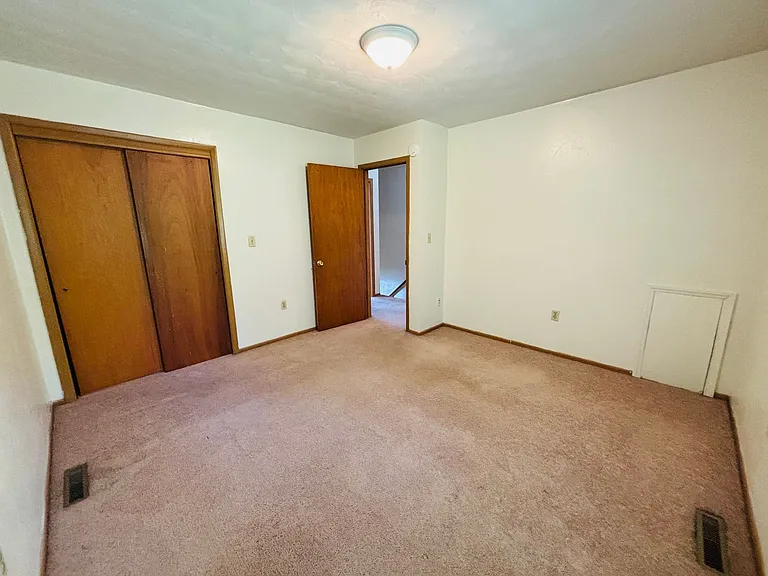351 New Kent Rd — Photo 15