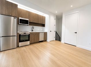 368 Leonard St #1A, Brooklyn, NY 11211