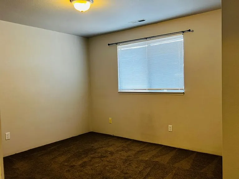 Prairie Place Duplexes — Photo 10