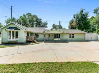 2501 W Hadden Ave, Wichita, KS 67217