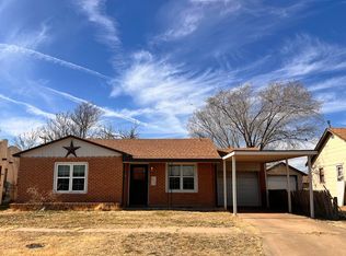 1313 Lexington St, Plainview, TX 79072
