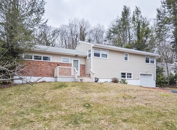 2nd image of 30 Abington Ave